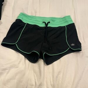 Alo Women’s running shorts